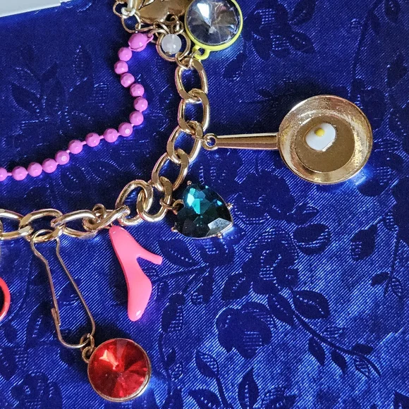 🍳👠100% Betsey Earrings & Bracelet SET RARE Skeleton Egg Blow Dryer NWT & NWOT - Picture 6 of 13